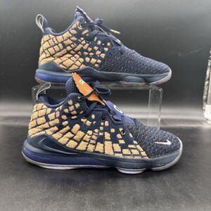 Nike LeBron 17 Monstars Big Kids 3Y Space Jam All Star Purple CW1037-400 EUC
